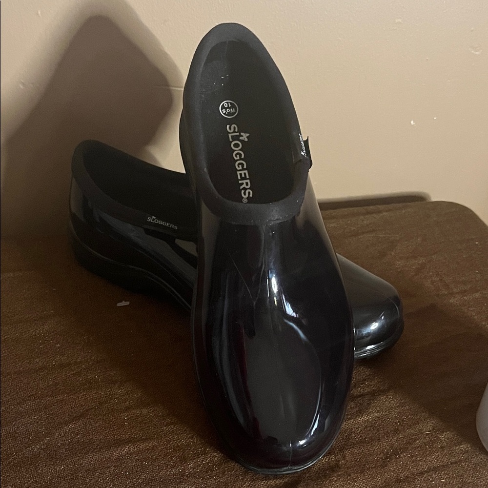 😄Sloggers waterproof clogs slip resistant 10 NWOT